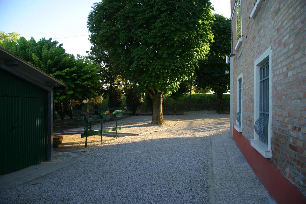 Villa Lilli 2 Ferrara Kültér fotó